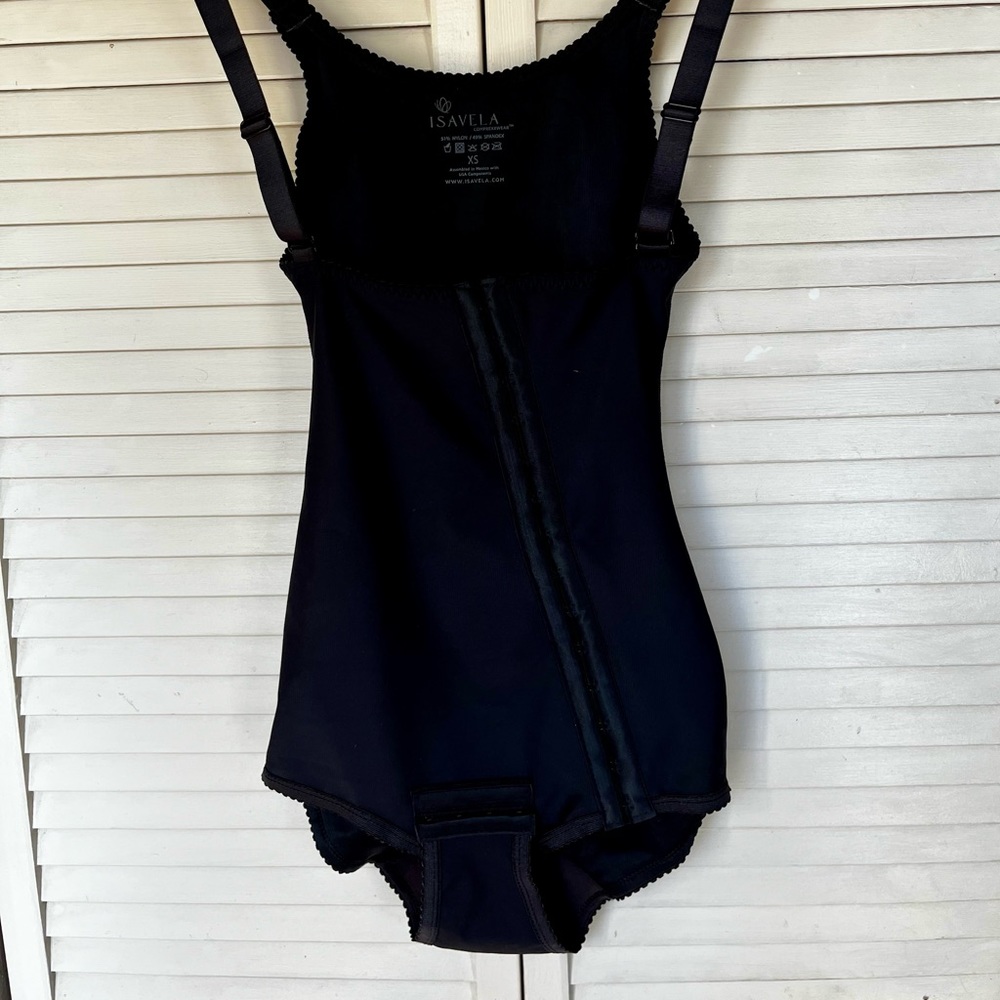 Isavela surgical compression wear, shapewear with hook and eye closure brand new